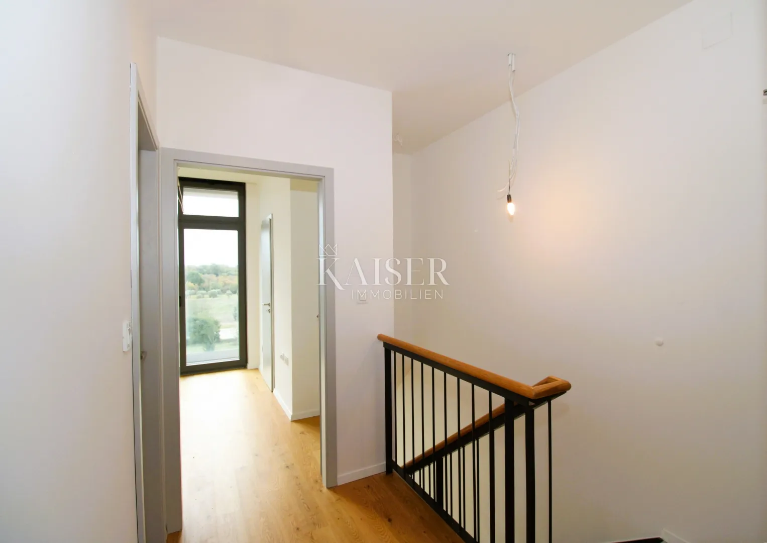 istra, rovinj- moderan dvoetažni stan 112m2 s vrtom i garažom - slika 5