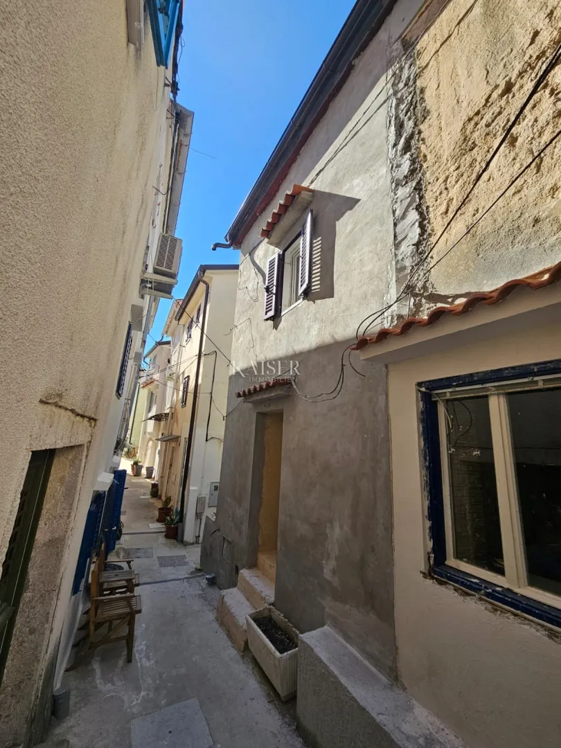 baška - šarmantna kuća u staroj jezgri 85m2 - slika 4