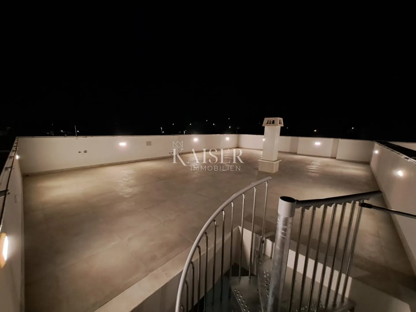 sukošan, zadar-ekskluzivni penthouse s krovnom terasom, 100 m od mora - slika 26