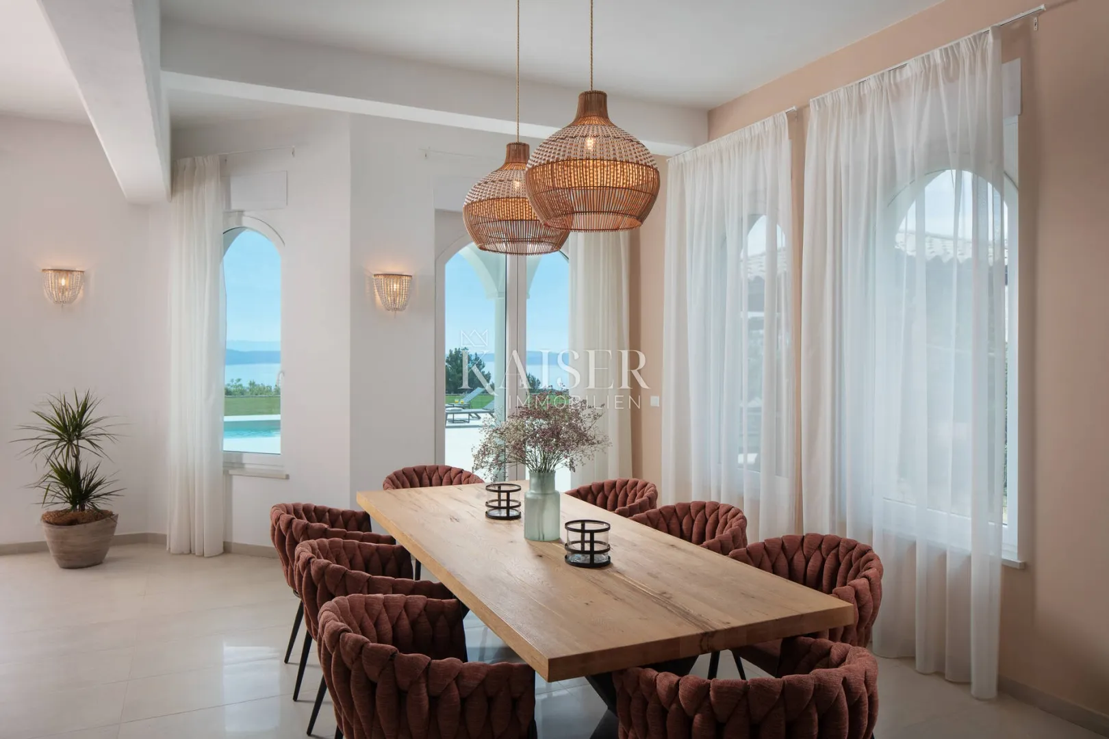 istra, labin- impresivna luksuzna vila s 180° pogledom na more - slika 5