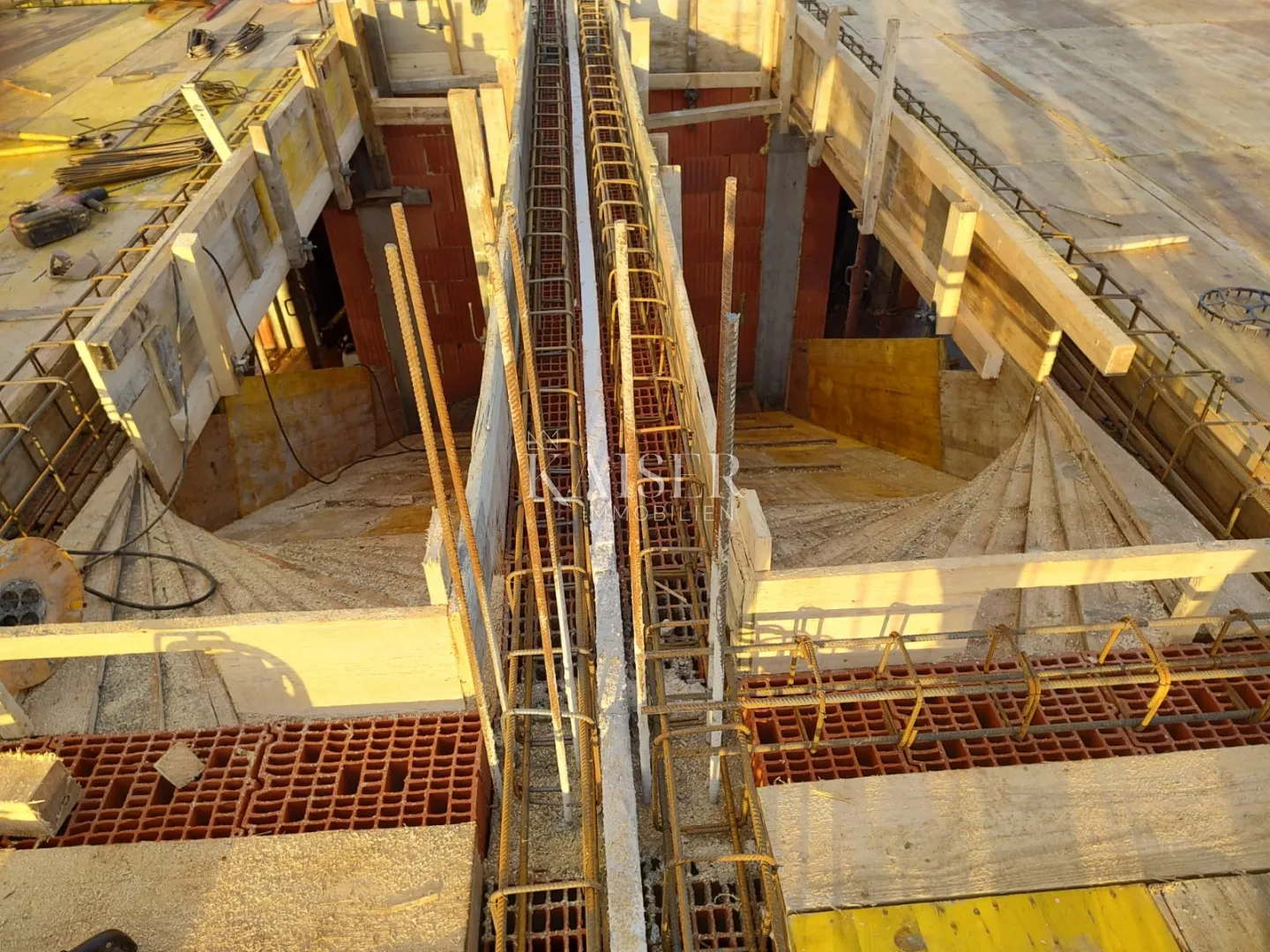vodice, srima- dvojna kuća s bazenom 250m od mora - slika 18