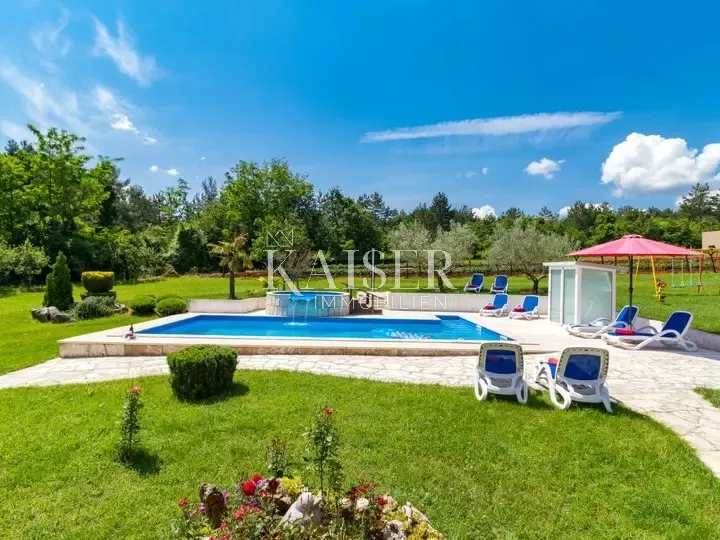 istra - motovun, kuća sa bazenom na 5560 m2 građevinske parcele - slika 27