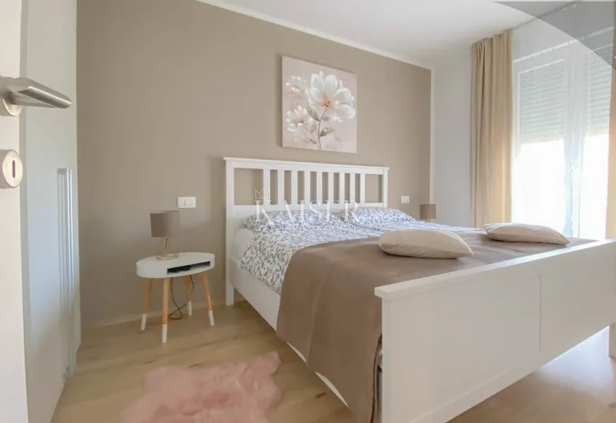 novigrad, istra, mediteranska oaza sa okućnicom i privatnim bazenom - slika 26