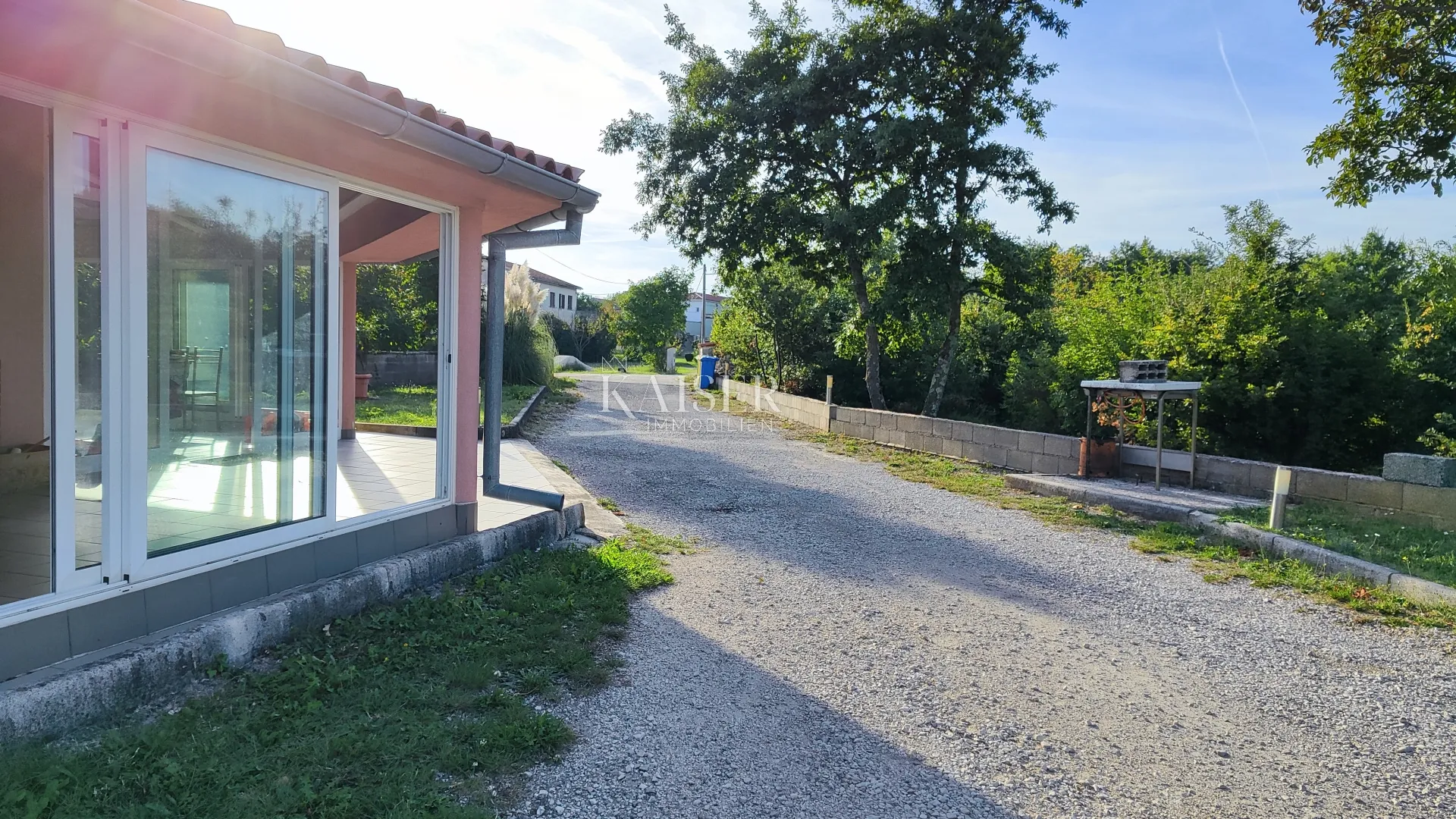 marčana, okolica - imanje s kućom i građevinskim terenom, 20.000 m2 - slika 3