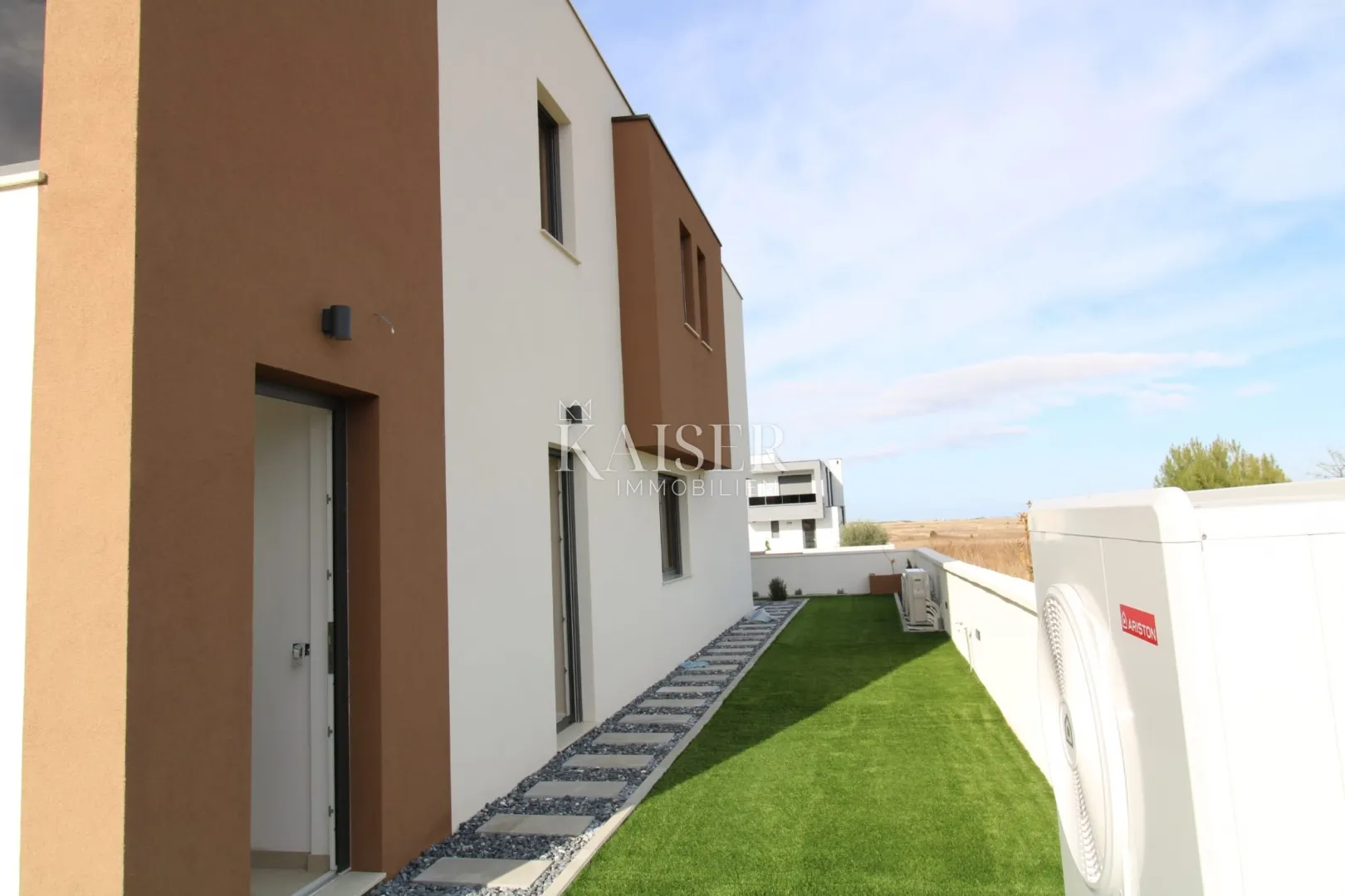 privlaka, sabunike -vila 280m od mora - slika 39