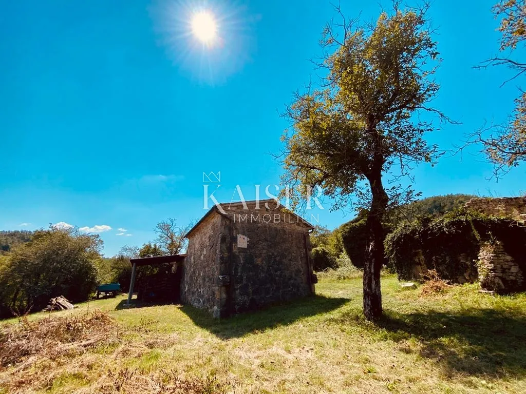 buzet, roč - kamena starina s okućnicom - slika 4