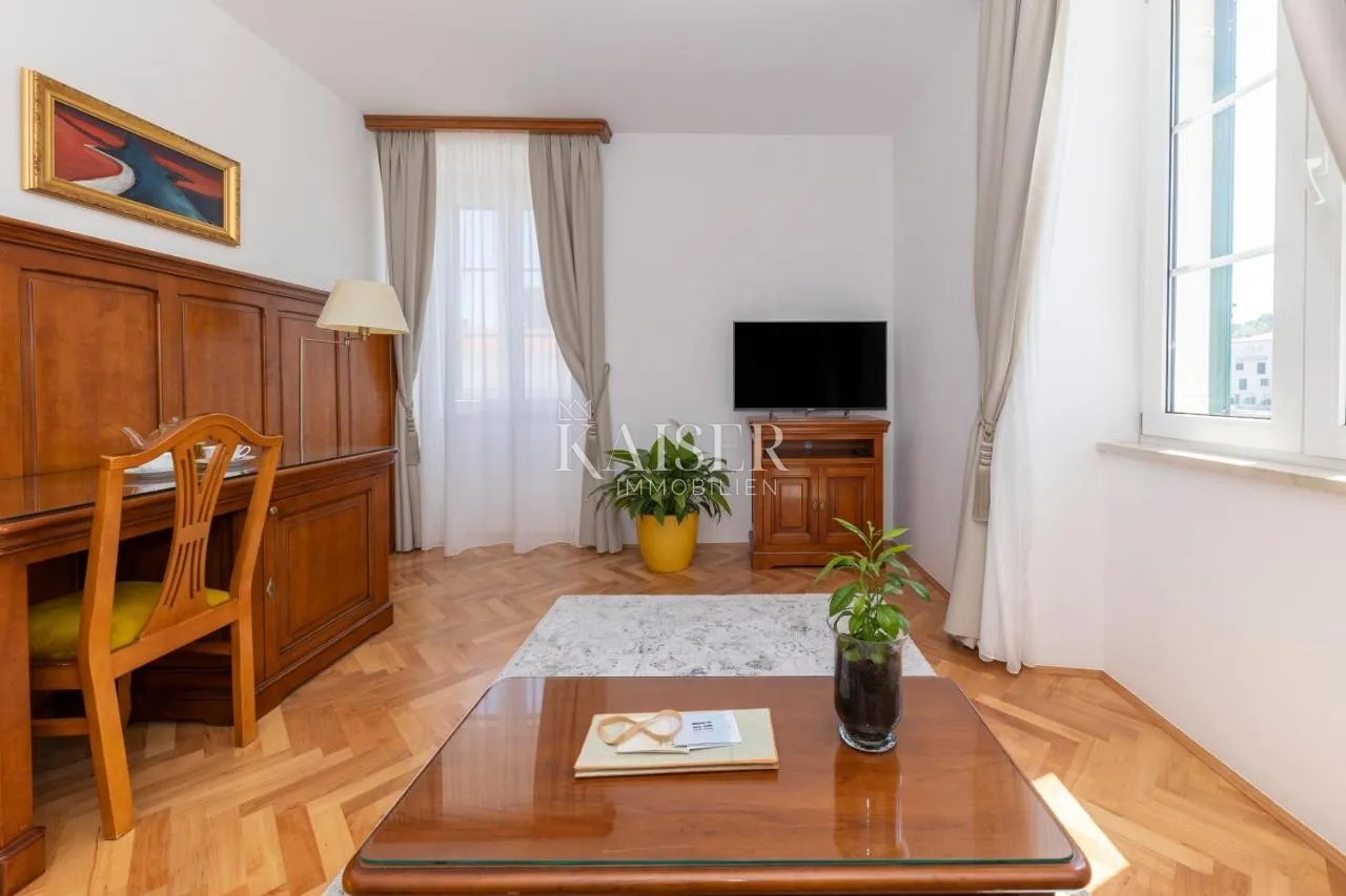 šibenik - hotel prvi red do mora - slika 20