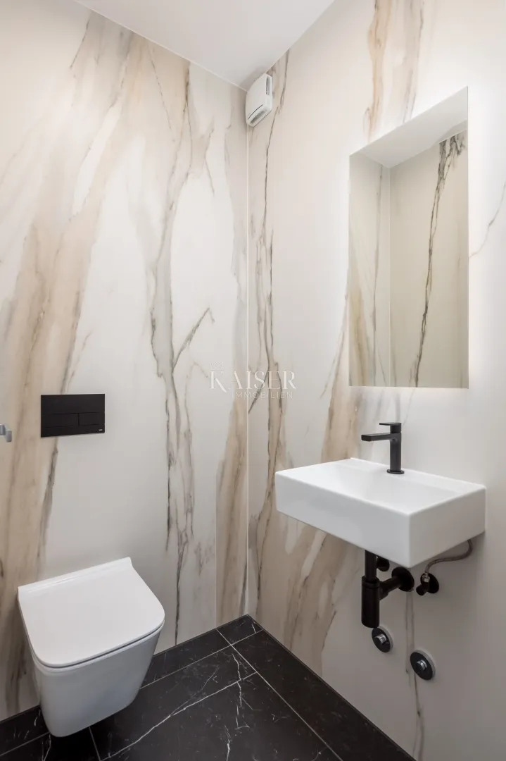 opatija, penthouse, blizina centra, pogled na opatiju i kvarner s vrha krova - slika 17