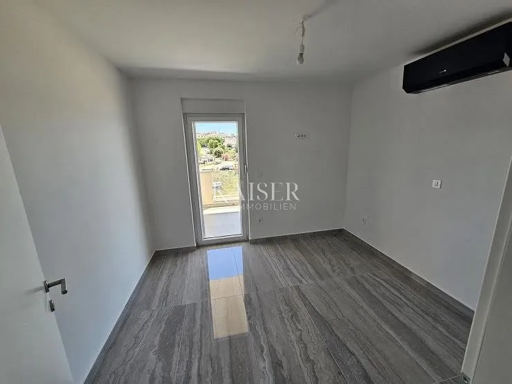 pag, povljana - apartman 56 m2 prvi red do mora - slika 9