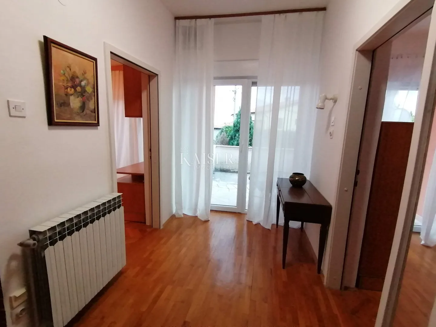 kastav – kuća s dva stana i velikom okućnicom - slika 17