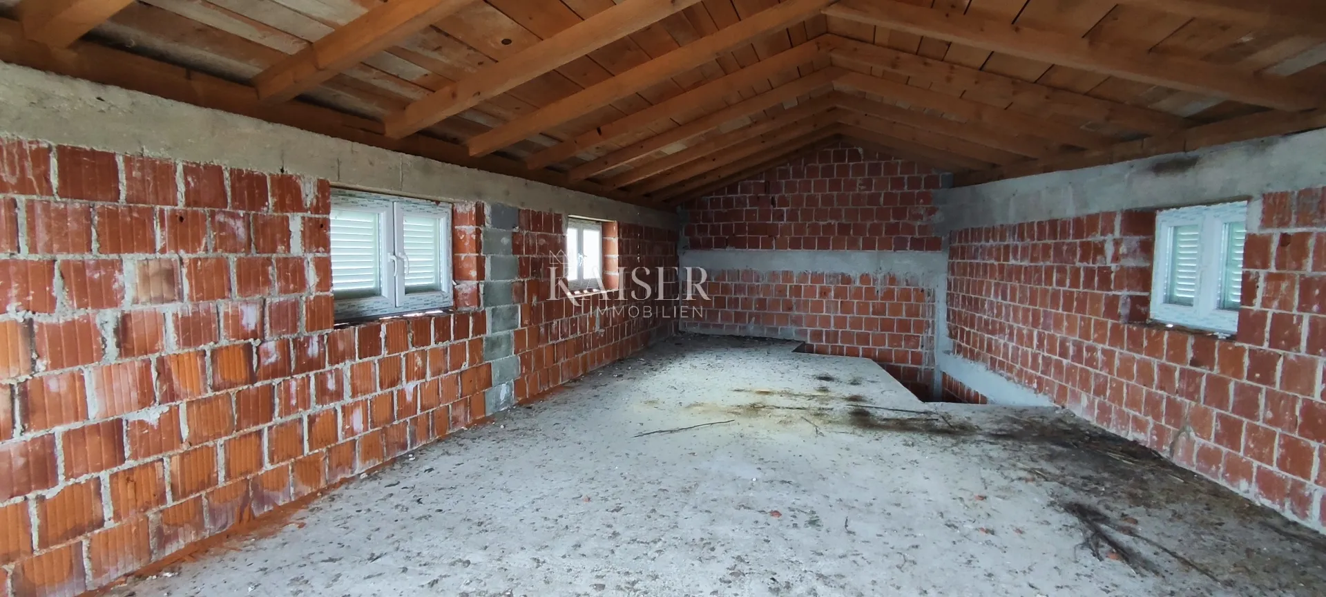 brseč - kuća s dva dvoetažna stana, 160 m2 - slika 15