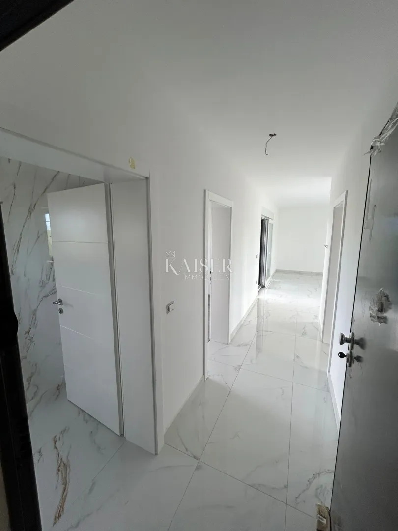 zadar – privlaka, stan s krovnom terasom 150 m od mora - slika 10
