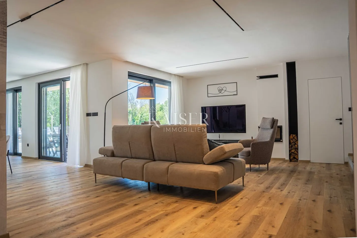 istra, višnjan - moderna vila s bazenom - slika 25