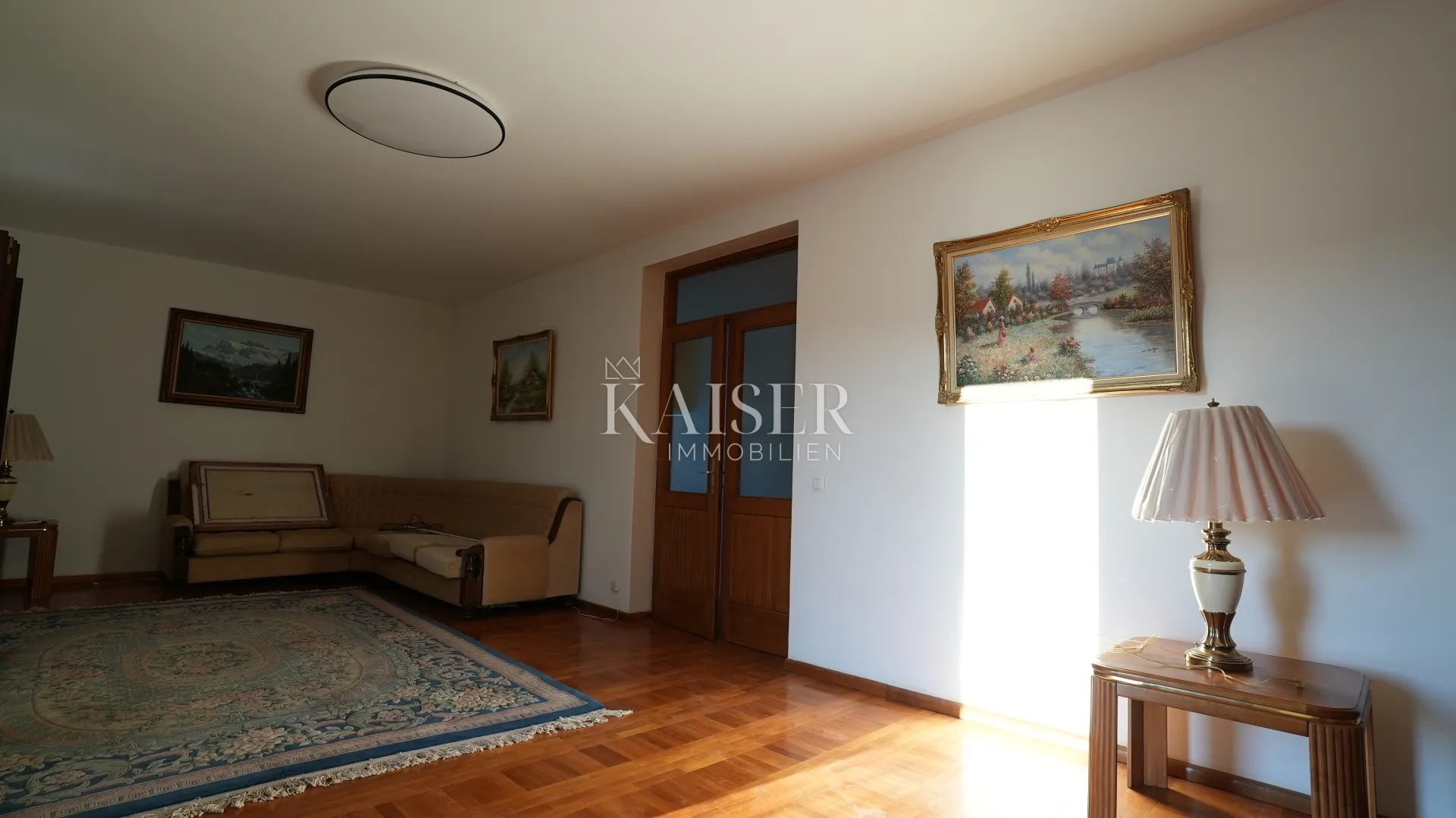 kuća sa dva stana 264m2 prvi red do mora - slika 40