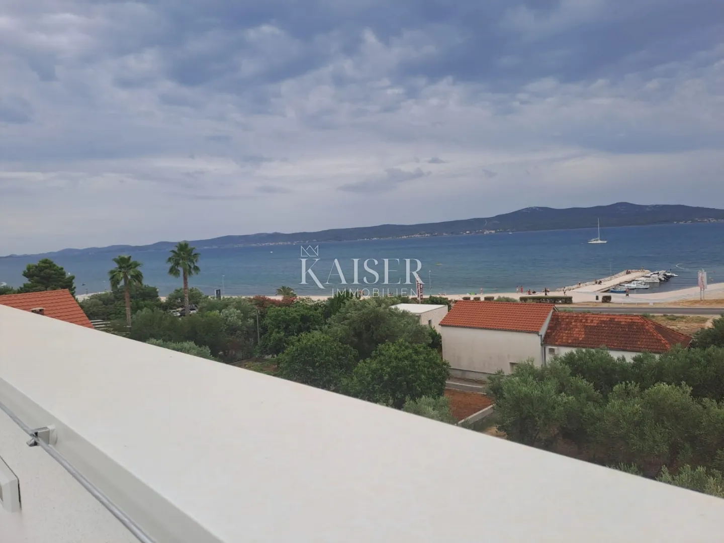 sukošan, zadar-ekskluzivni penthouse s krovnom terasom, 100 m od mora - slika 29