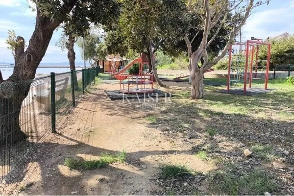 kuća s velikim potencijalom na izvrsnoj lokaciji u srcu privlake - slika 10
