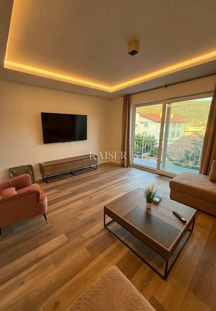 otok cres, cres - kuća sa 4 stana, 288m2, 50m od mora sa prekrasnim pogledom - slika 15