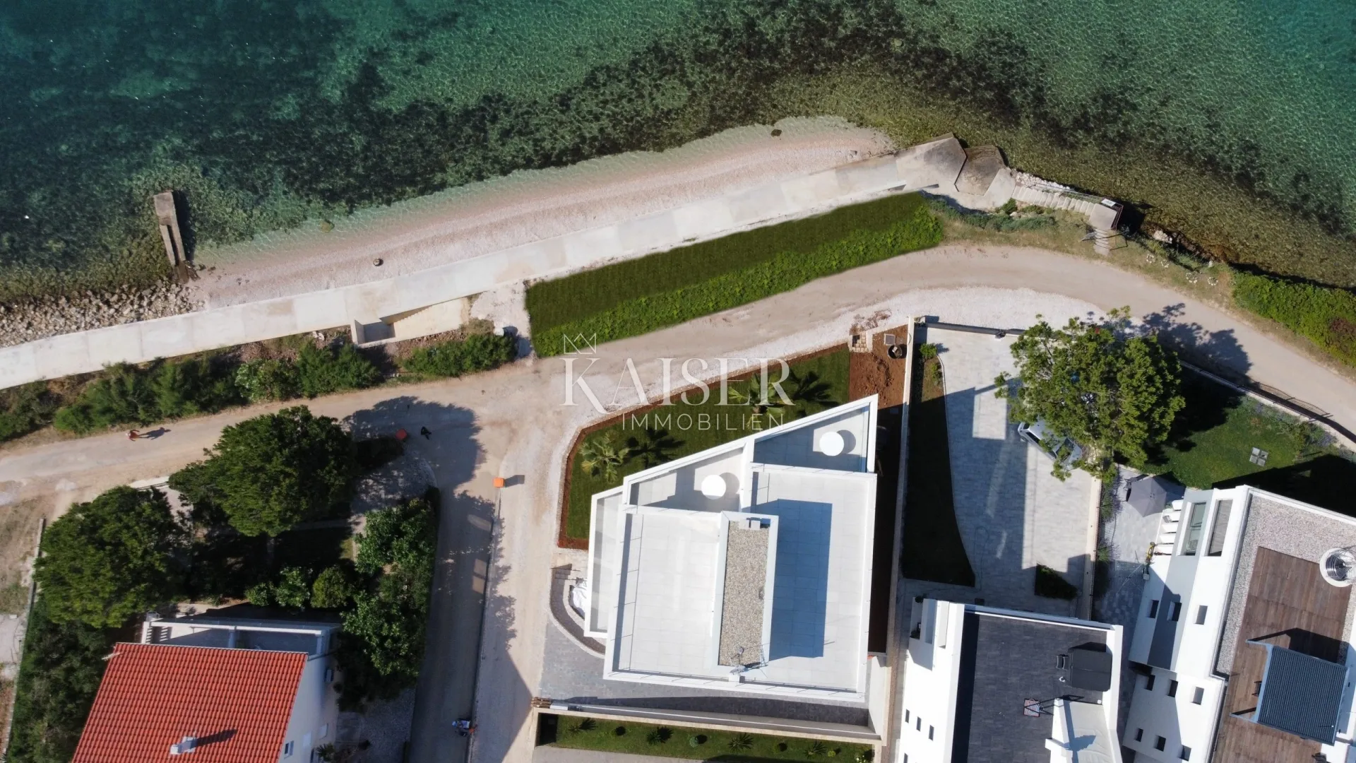 zadar, sukošan - luksuzan dvoetažni stan 218 m2, prvi red do mora - slika 3