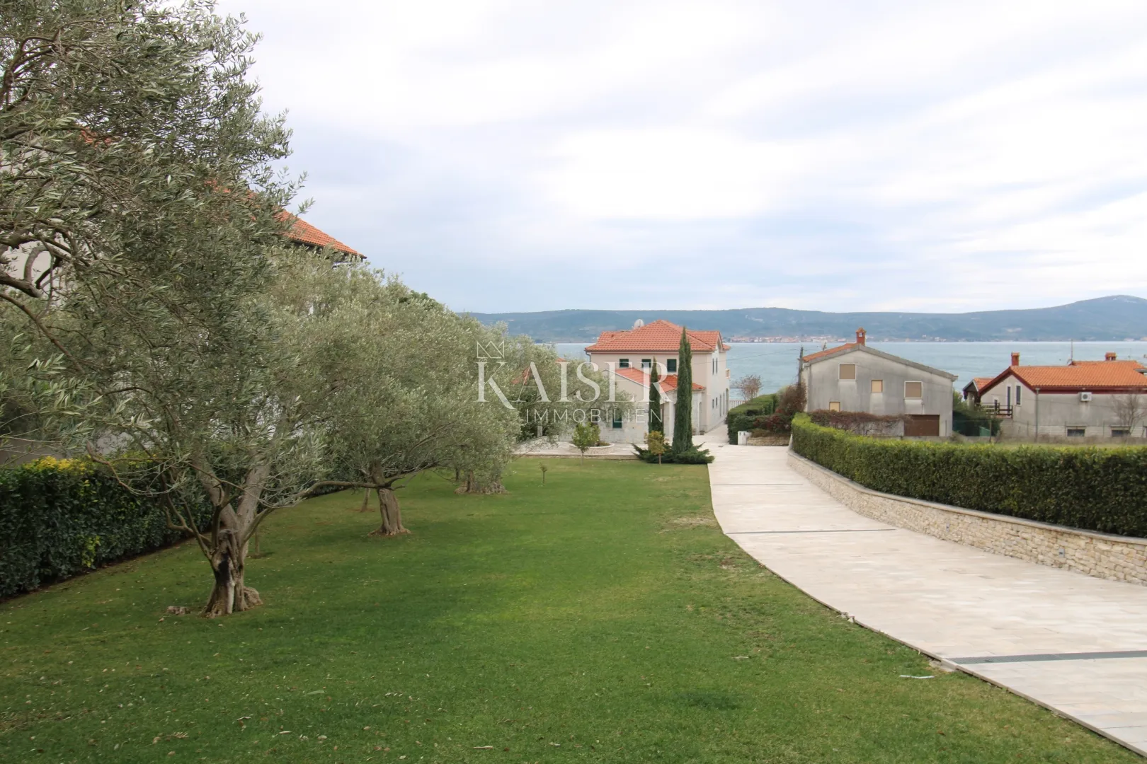zadar,sv.petar- mediterasnka raskošna vila prvi red do mora - slika 5