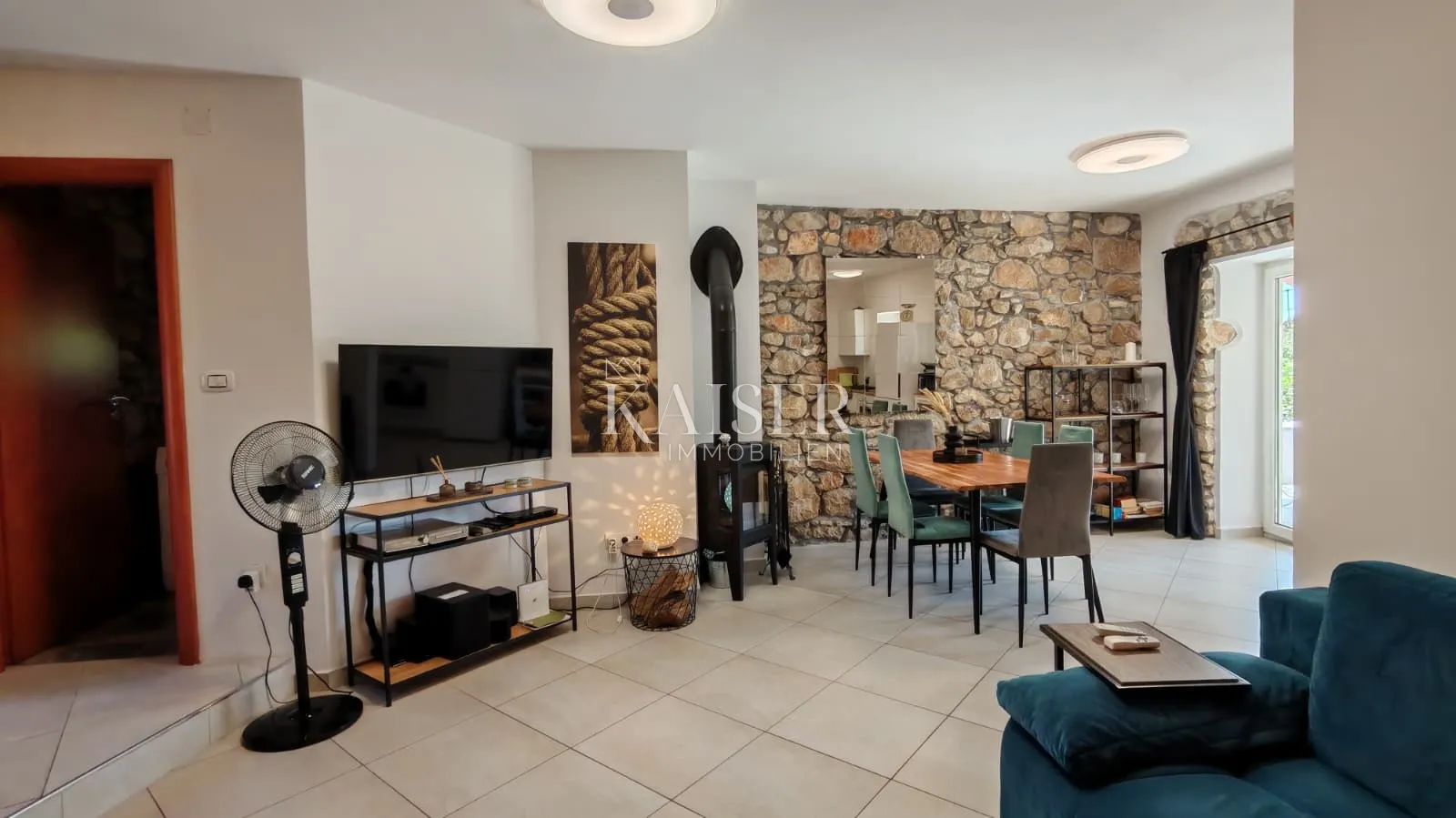 otok krk, dobrinj-renovirana kamena kuća 105m2 s bazenom - slika 5