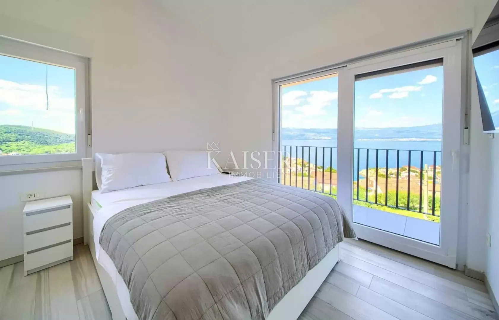 otok krk, vrbnik- moderna vila 127m2 panoramskim pogledom - slika 9