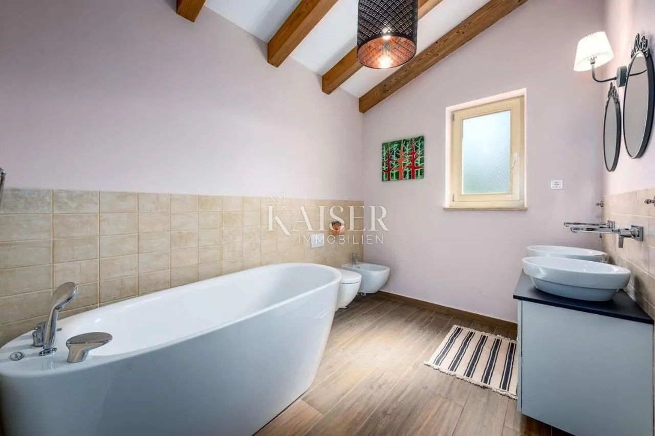 istra - pazin, okolica - vila s bazenom, 230 m2 - slika 7
