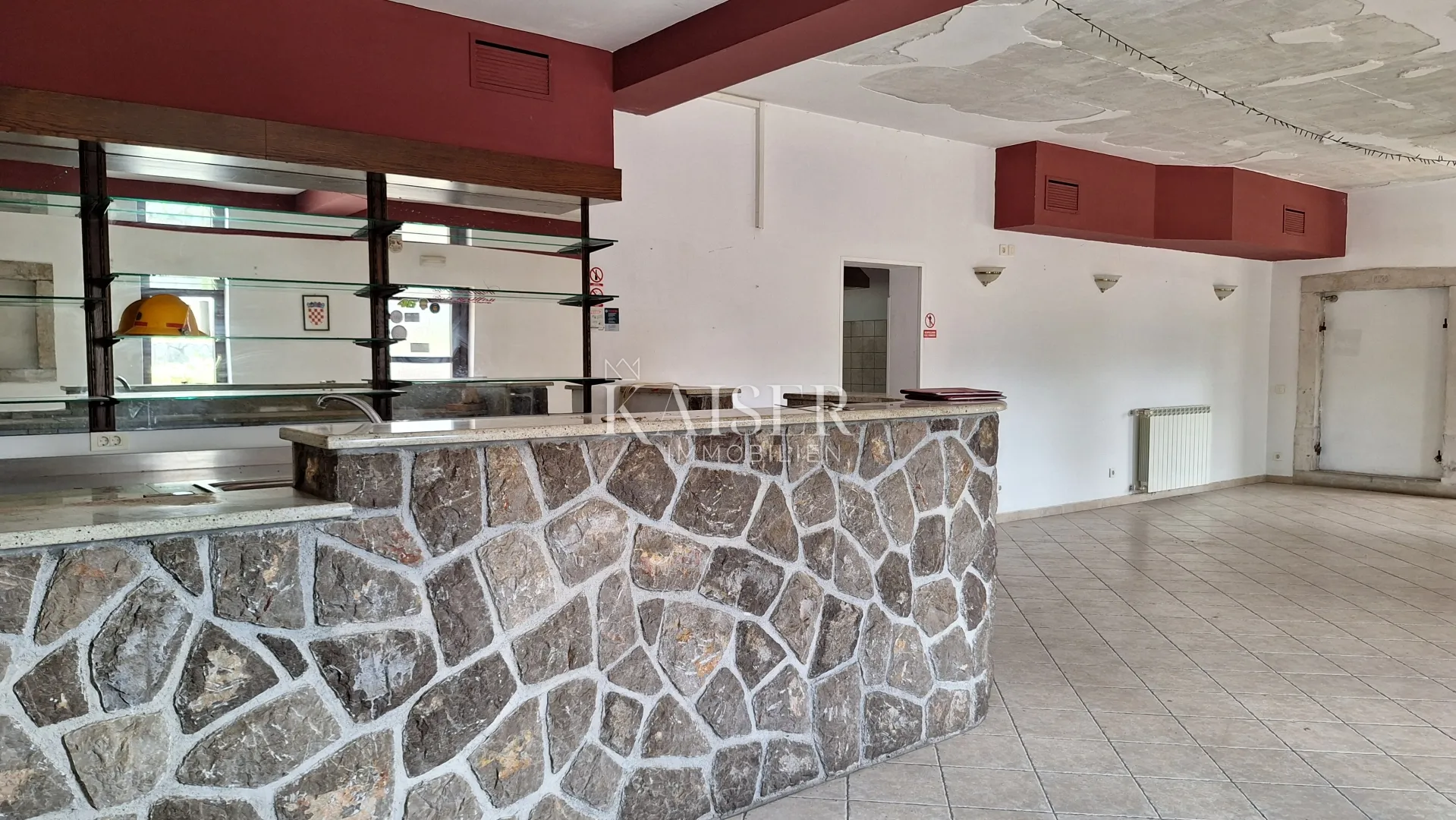 matulji, šapjane, poslovna zgrada na 3 etaže, vanjsko parkiralište,780 m2 korisnog prostora - slika 9