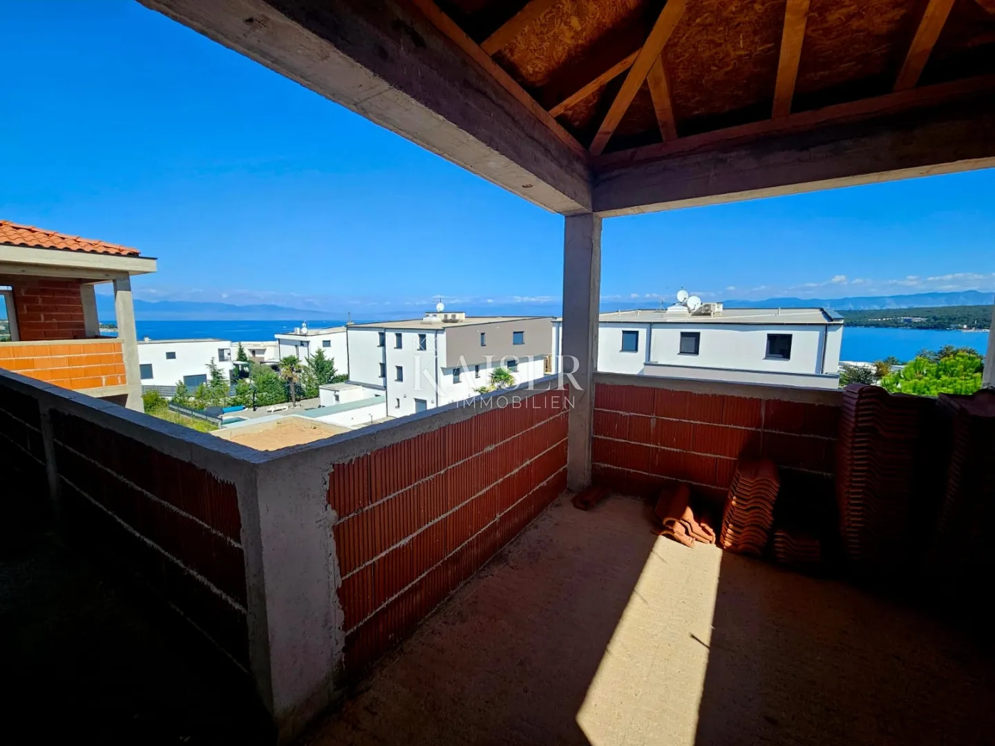 malinska, otok krk - luksuzni dvoetažni apartman 165m2 - slika 16