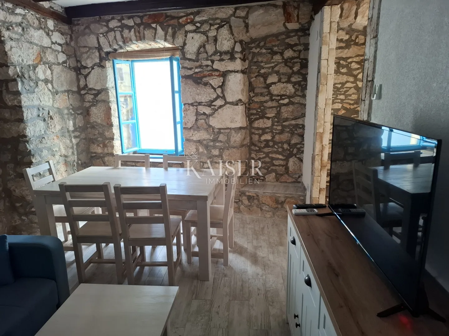 otok susak, dvosoban stan 61 m2 - slika 6