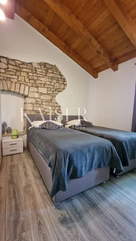 istra - lovreč, prilika kamena kuća sa okućnicom 7000 m2 - slika 20
