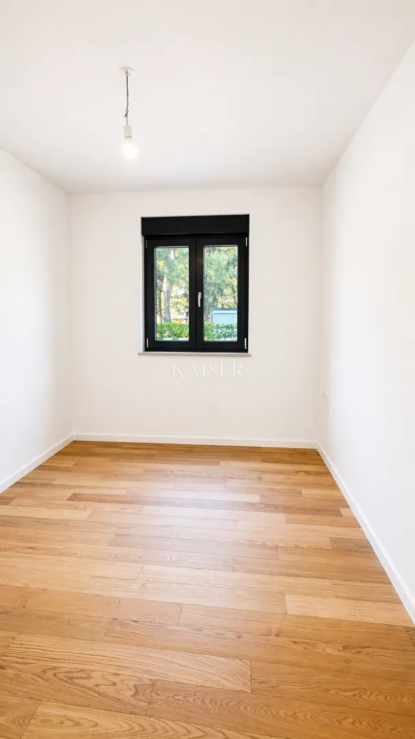 pakoštane – stan s5 s krovnom terasom, 300 m od mora - slika 11