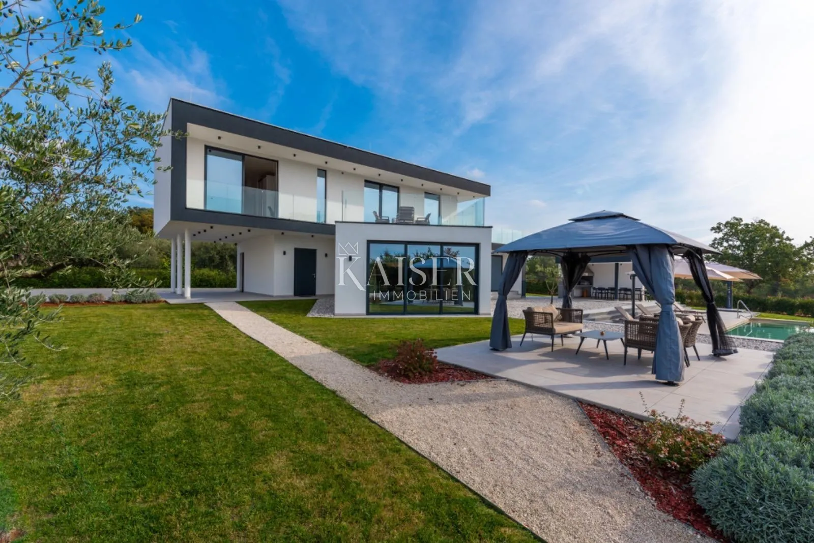 istra - poreč, moderna vila sa bazenom i wellnessom - slika 2
