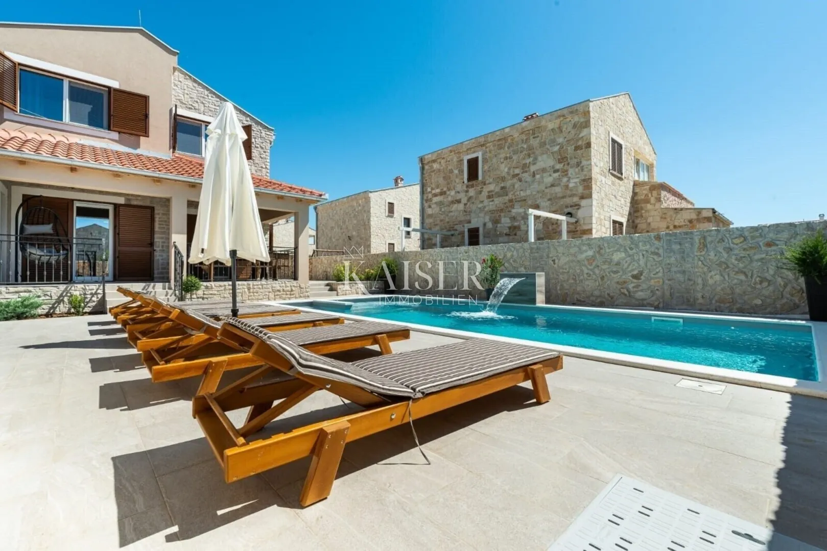 zadar – privlaka, luksuzna kamena vila s bazenom, jacuzzijem i wellness kutkom - slika 39