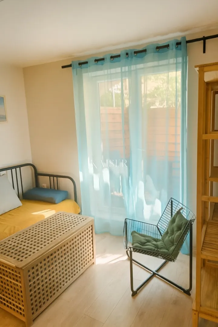vir | kuća s 6 apartmanskih jedinica i garažom – 200 m od mora - slika 11