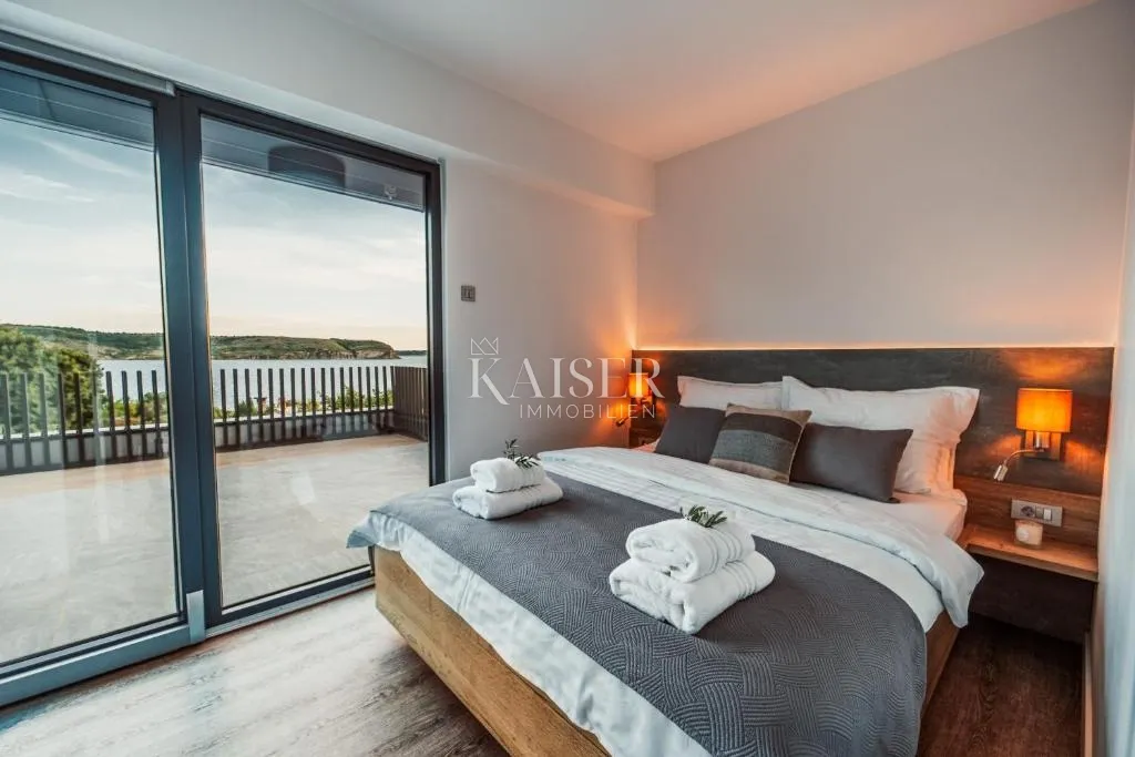 zadar, rtina - luksuzna vila s grijanim bazenom i panoramskim pogledom na more, samo 100 m od plaže - slika 9