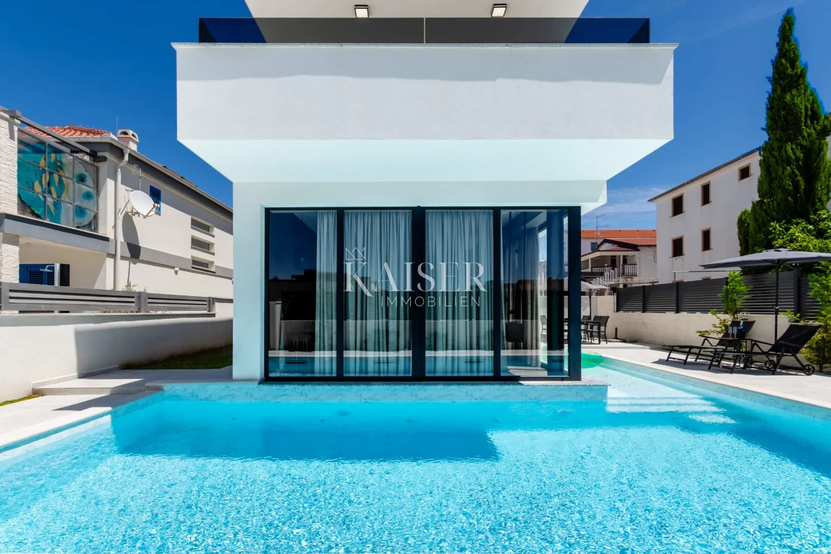 zadar – vrsi luksuzna vila 150 m od mora - slika 27