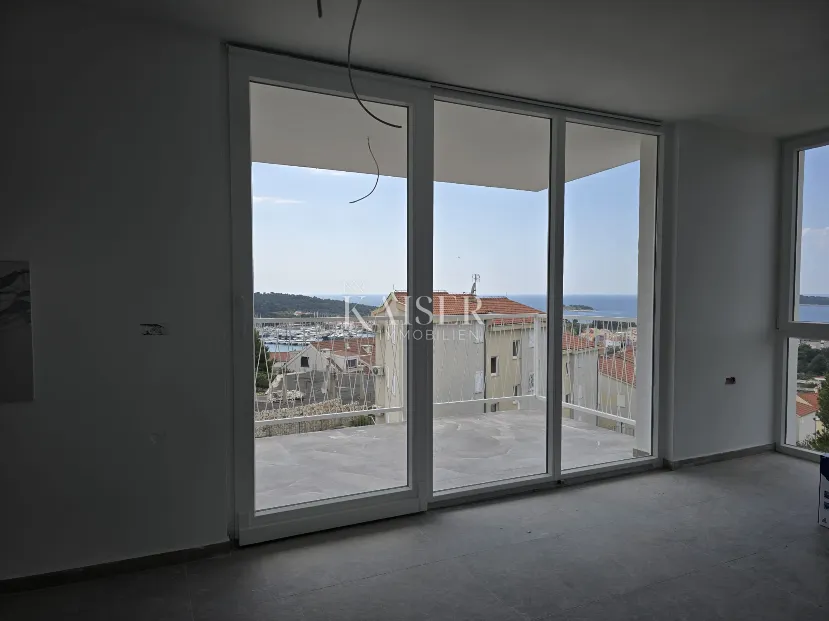 rogoznica, šibenik -panoramski stan (s6) na 2. katu s kuhinjom po mjeri - slika 5
