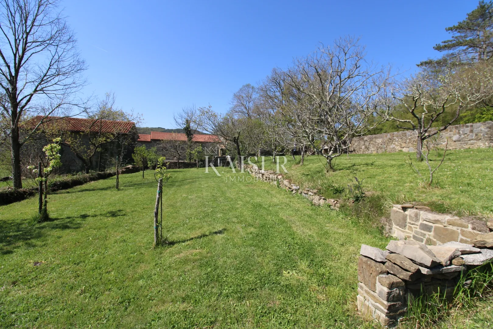 istra - buzet, kuća sa imanjem na 20000 m2 - slika 22