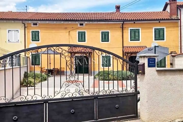 istra, marčana - adaptirana autohtona kuća u nizu - slika 2