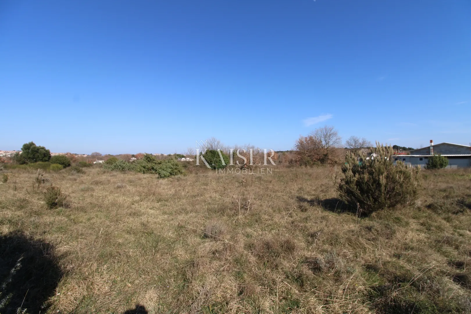 Istra, Medulin- poljoprivredno zemljište 618m2 blizu građevinske zone