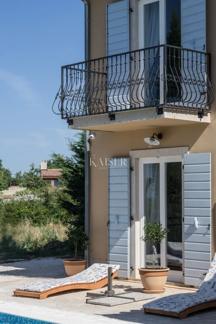 istra, svetvinčenat, autohtona istarska vila s bazenom - slika 22
