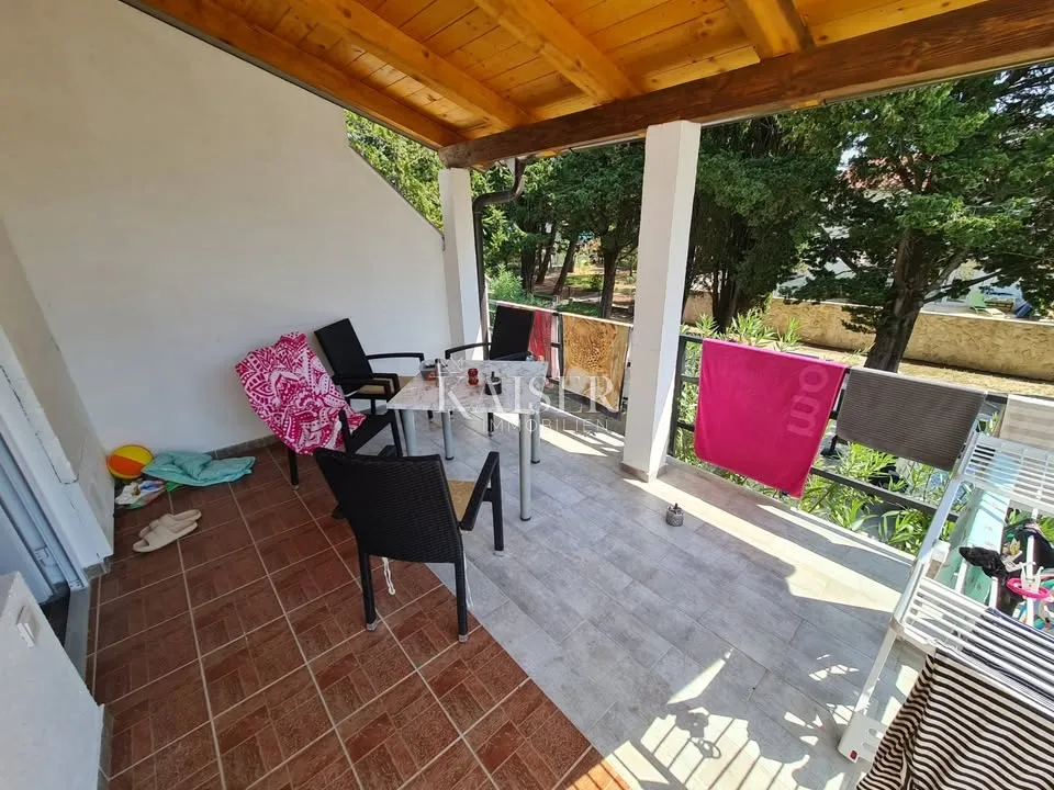 zadar – sabunike kuća sa 6 apartmana 233 m2 - slika 4