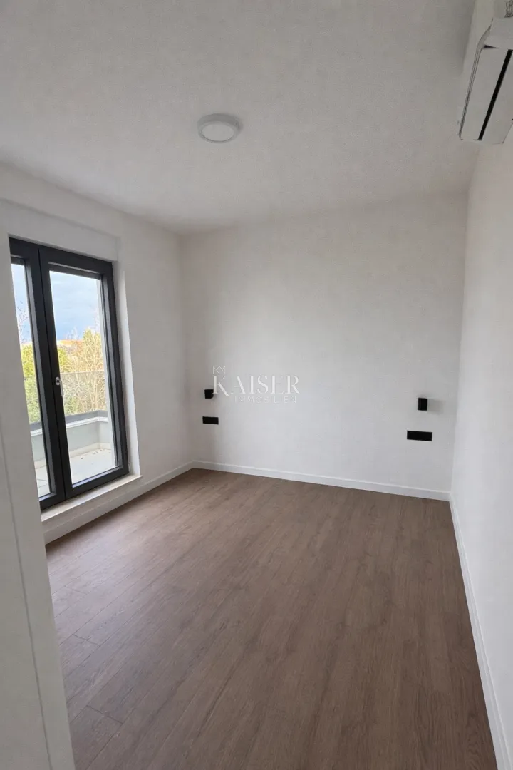 zadar – privlaka | apartman s krovnom terasom i pogledom, 200 m od mora - slika 22