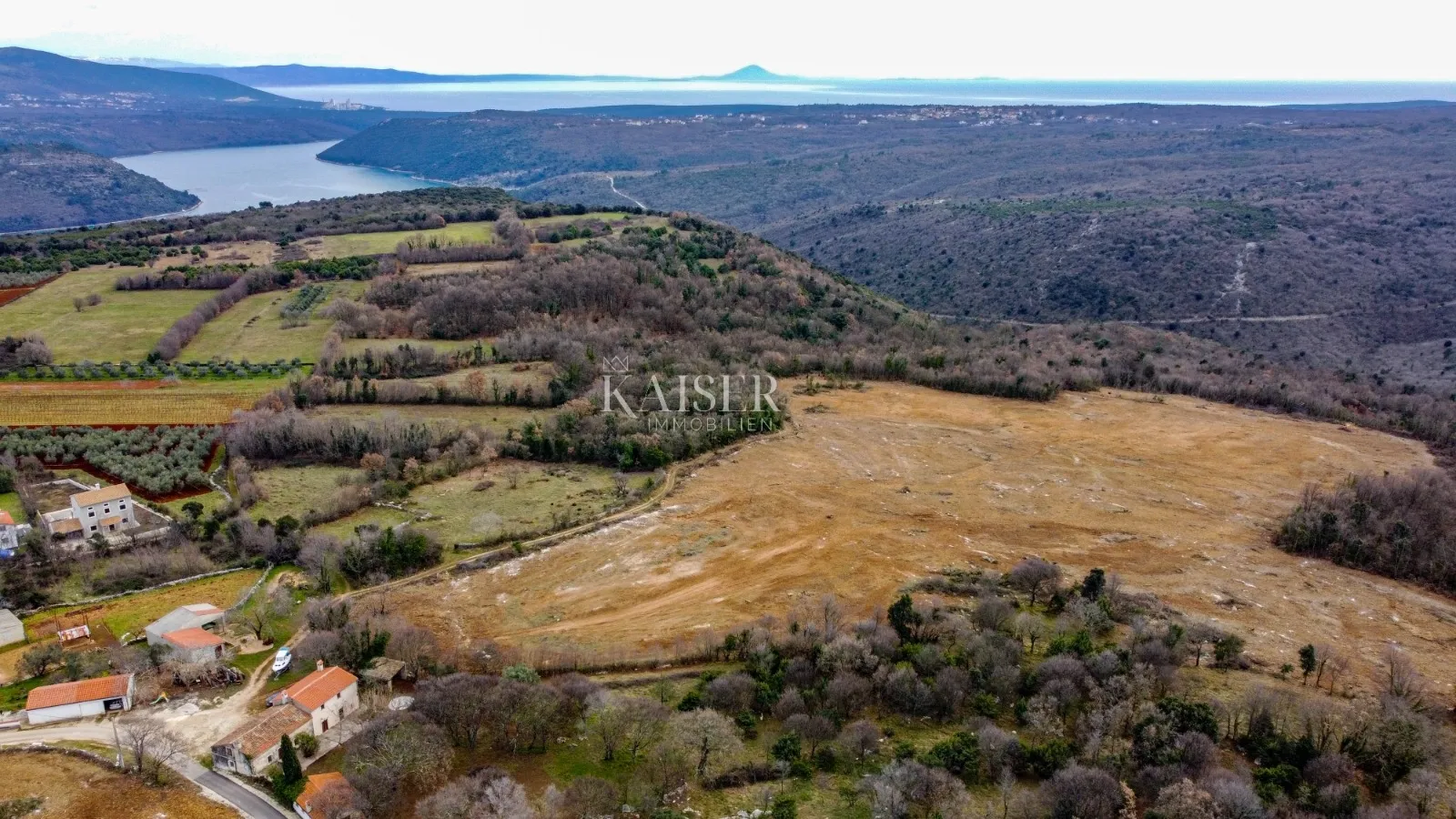 rakalj - zemljište za izgradnju 50 vila, 45 000 m2 - slika 4