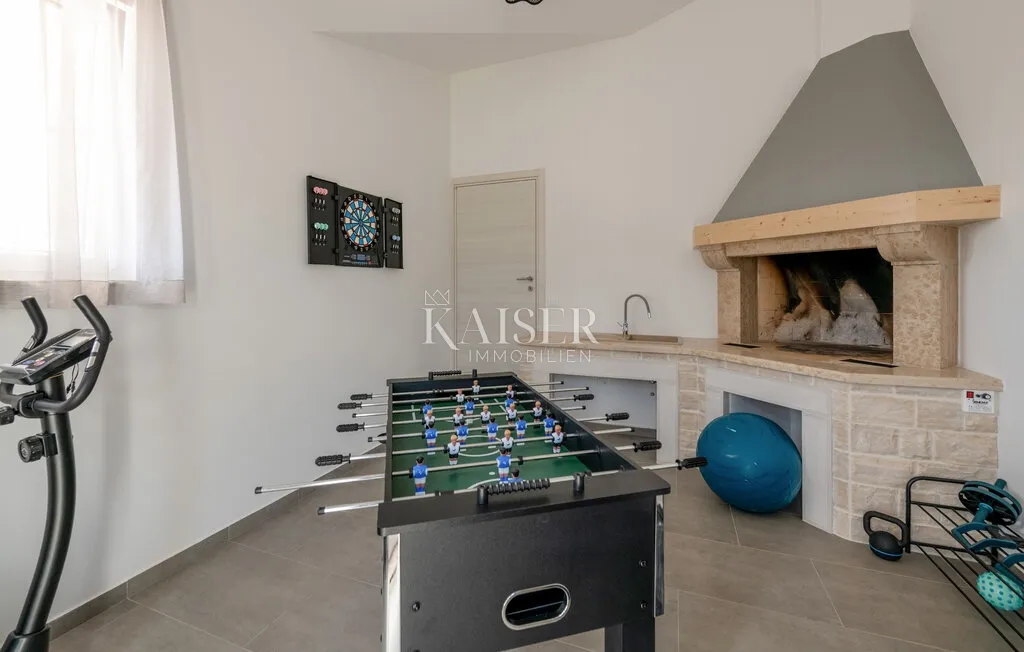 istra, loborika- moderna prizemnica 150m2 s bazenom - slika 14
