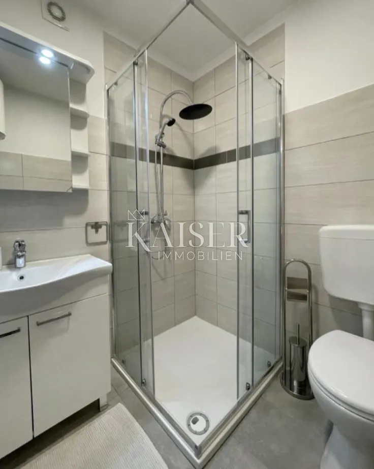 istra, labin - renovirana kuća s tri stana, 270 m2 - slika 16
