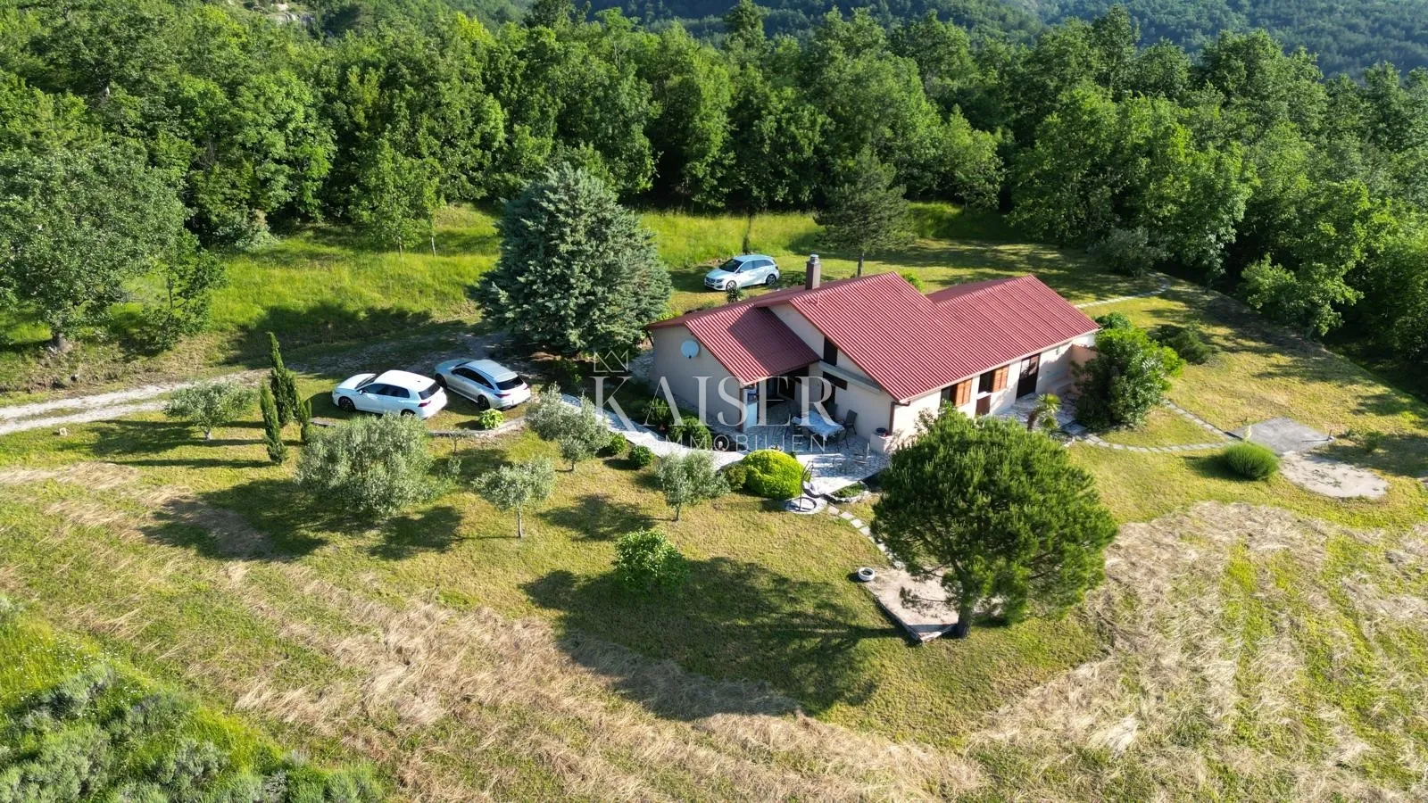 istra, lupoglav - kuća u prirodi s velikom okućnicom - slika 1
