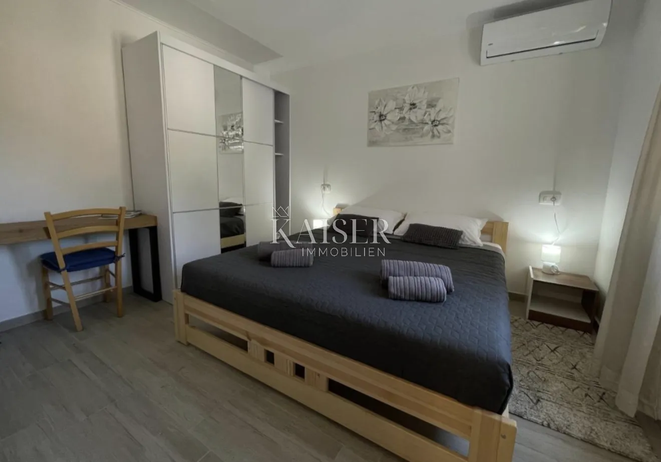istra, labin - renovirana kuća s tri stana, 270 m2 - slika 15