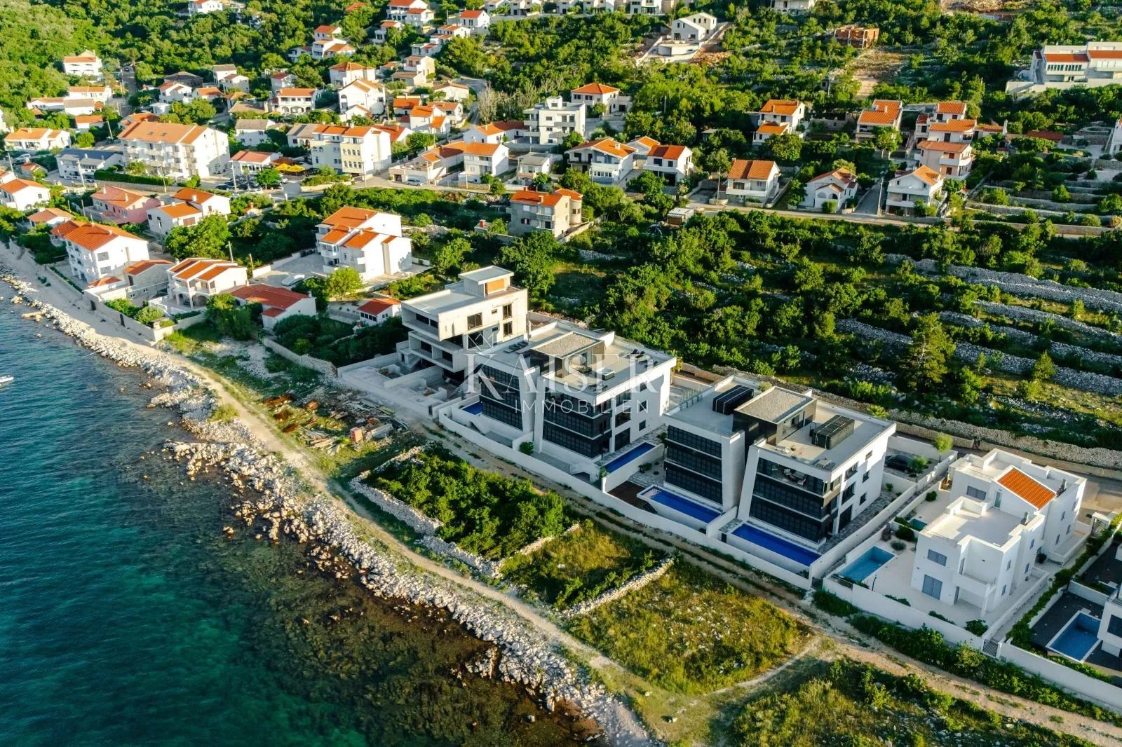 penthouse s očaravajućim pogledom na more i planine - slika 18