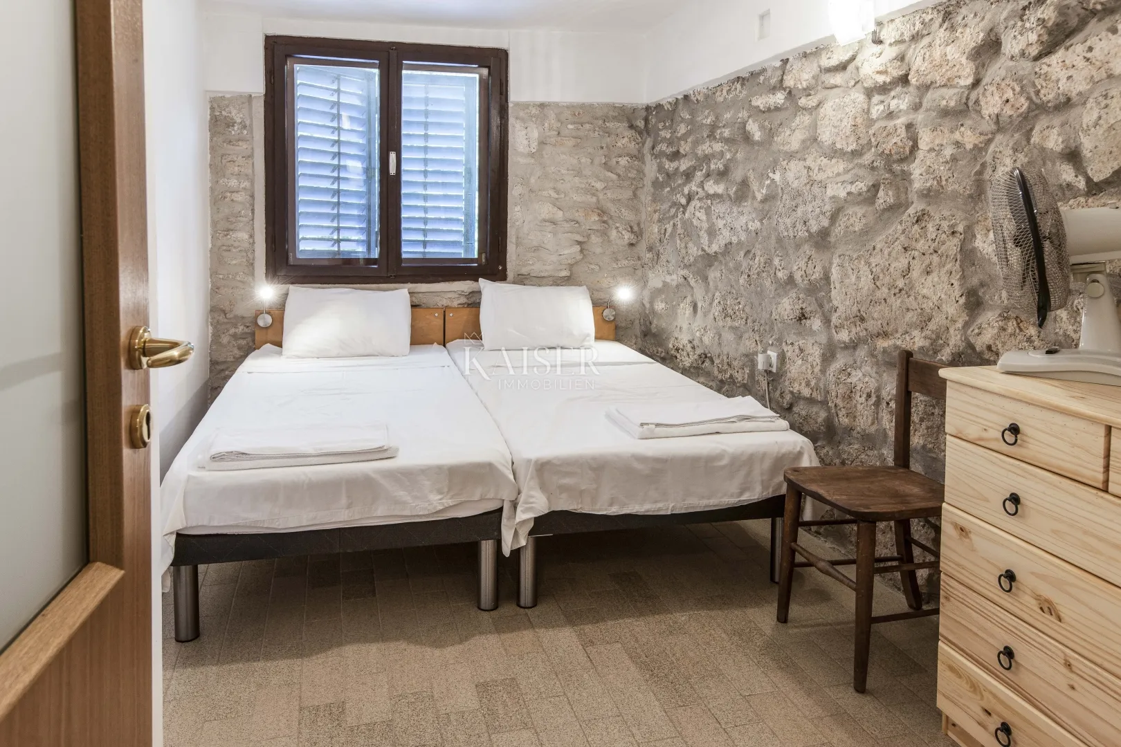 pula, istra- jedinstvena vila 258m2 s okućnicom 2459m2 - slika 19